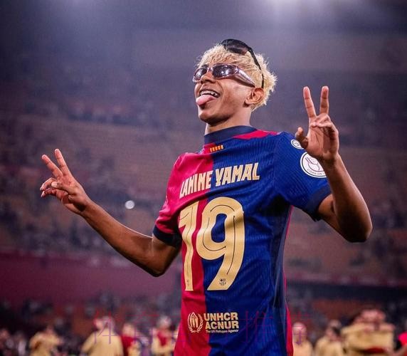 罗马诺:巴萨与开罗国民重启谈判,推进签下阿卜杜勒卡里姆 罗马诺:巴萨与开罗国民重启谈判,推进签下阿卜杜勒卡里姆